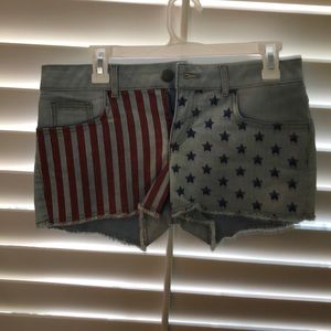Light wash AMERICA jean shorts